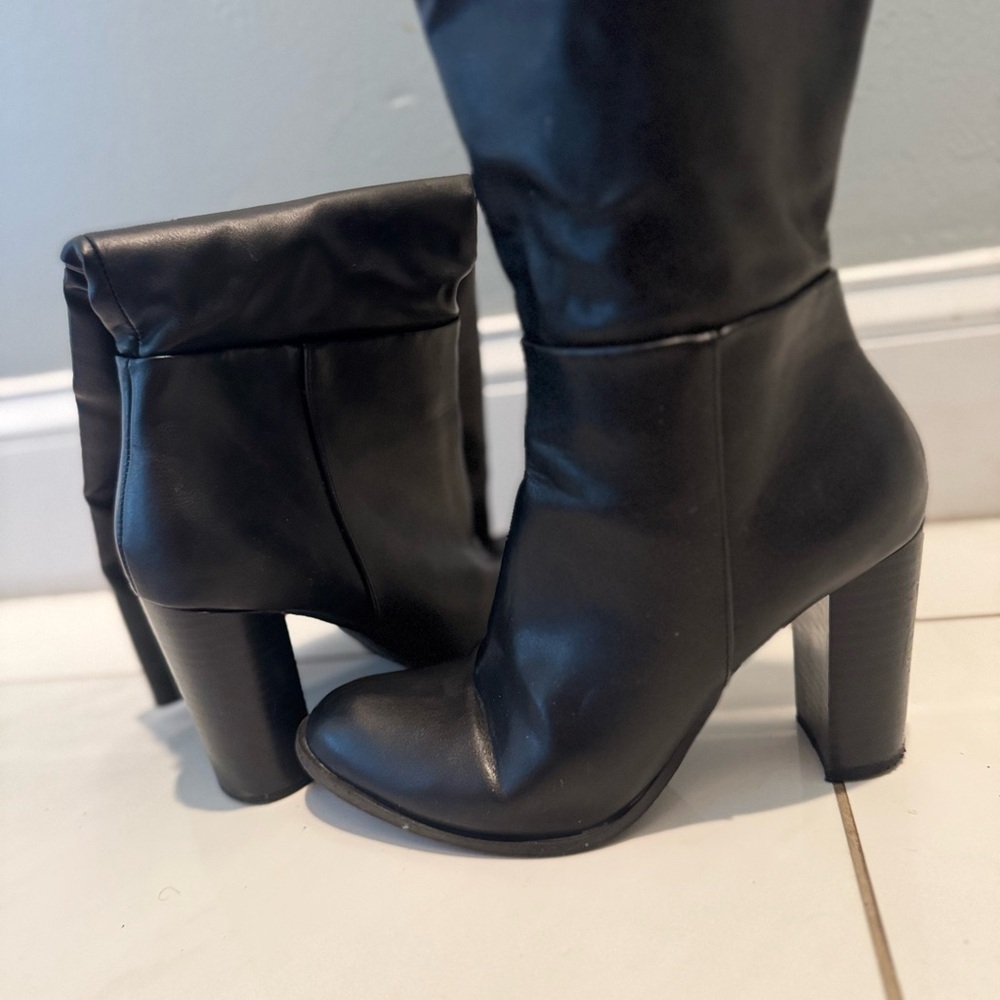 Elegant Black Women's Boots
